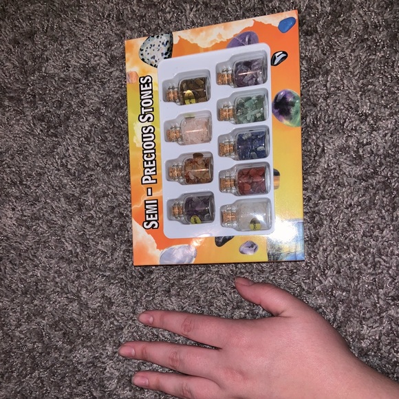 Mini Stones - Picture 1 of 3